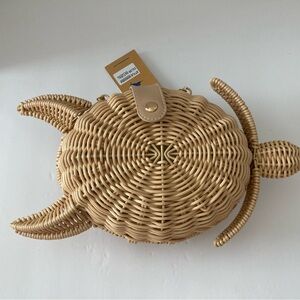 Tommy Bahama - woven Turtle Bag - crossbody or clutch - NWT